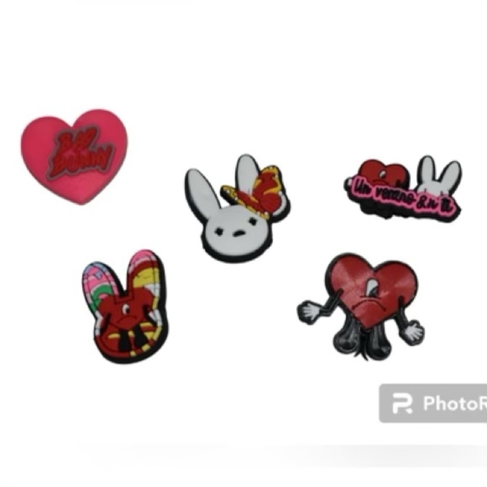 5 Bad Bunny, croc’s charms